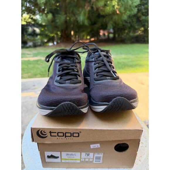 Topo Athletic Ultrafly 5 Men’s 7 Wide Running Shoes Black NWT main image 4